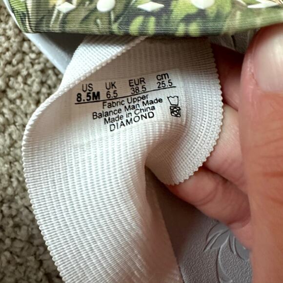 BZEES | Diamond X-Band Slide Sandals Green Floral | Women’s Size 8.5 - Picture 5 of 5